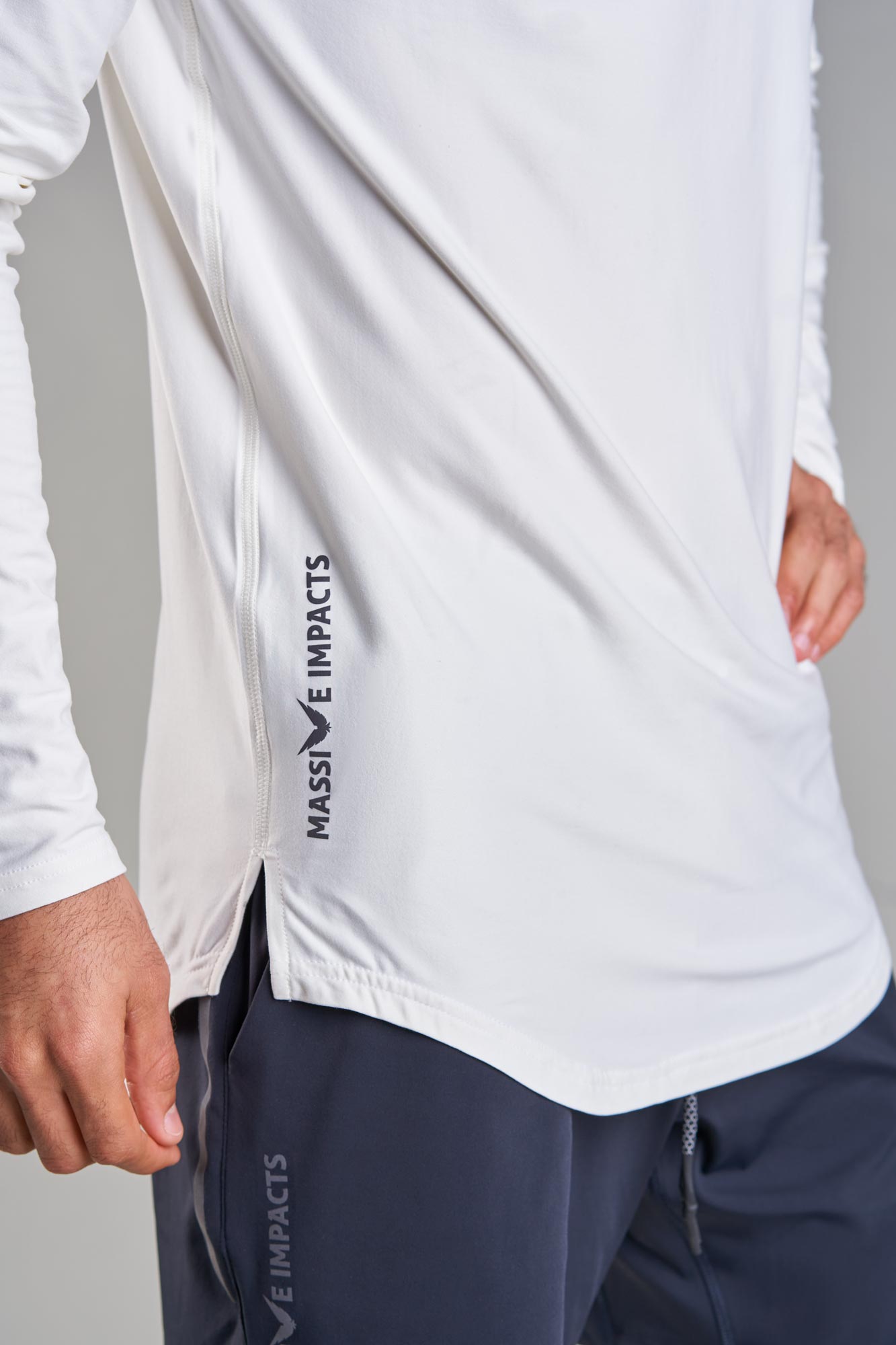 J002MI Recycled Polyester Stretch Long-Fit Sleeve Top
