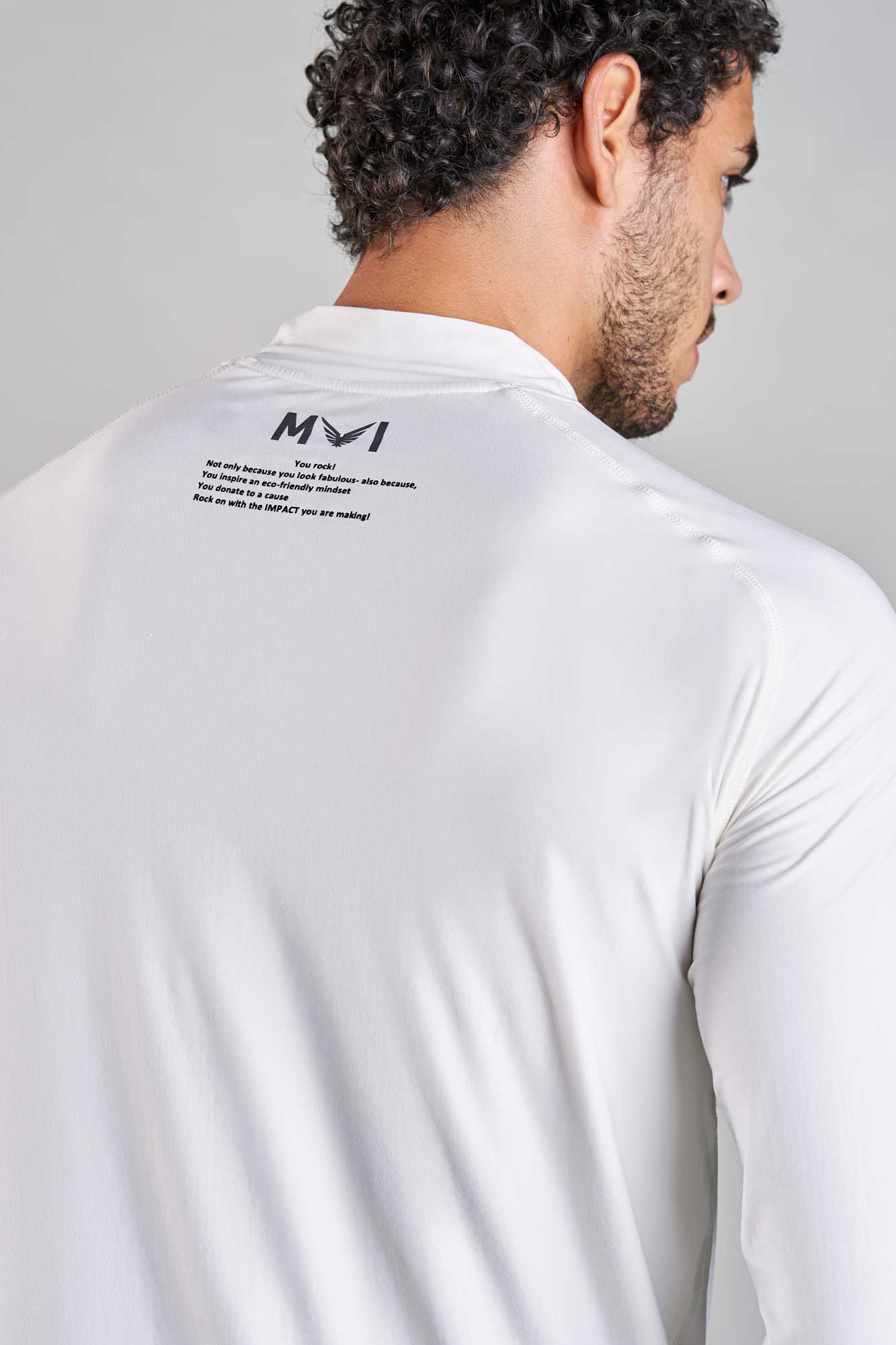 J004MI Recycled Polyester High Neck Sport Top